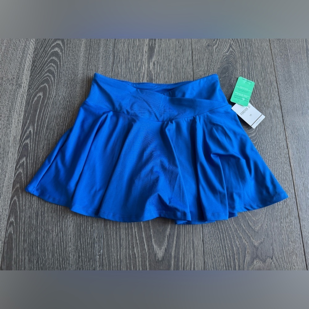 Forever 21 Active Skort in Blue Size Medium